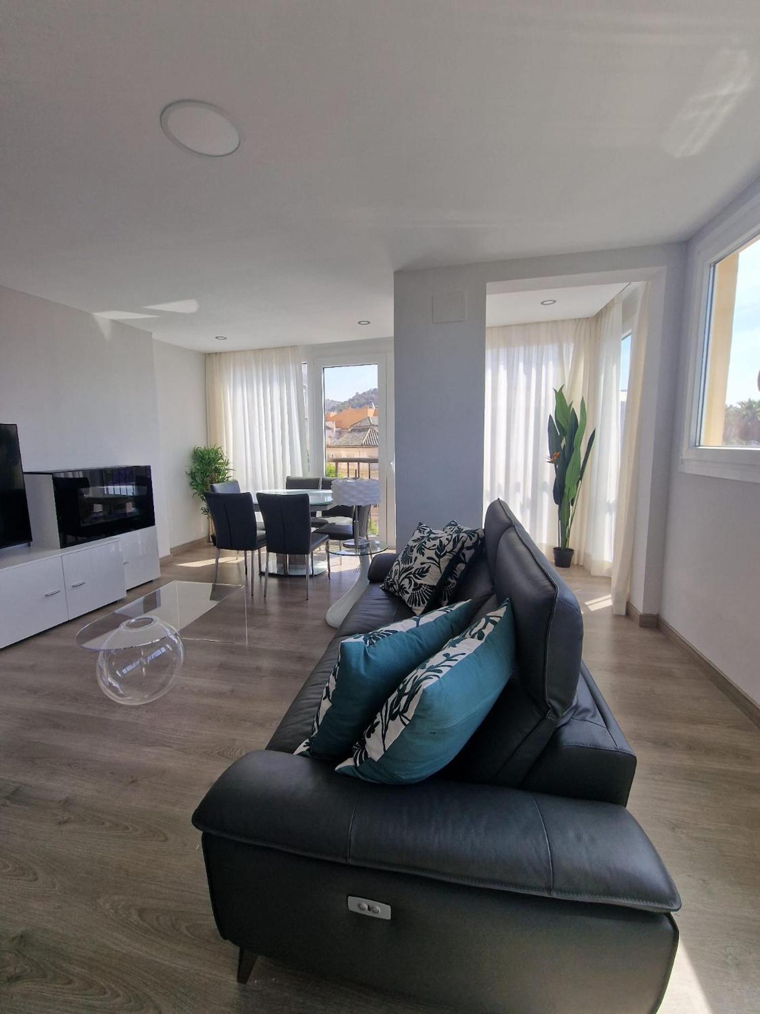 Apartment 2 2 Baths Y Parking Cathedral *