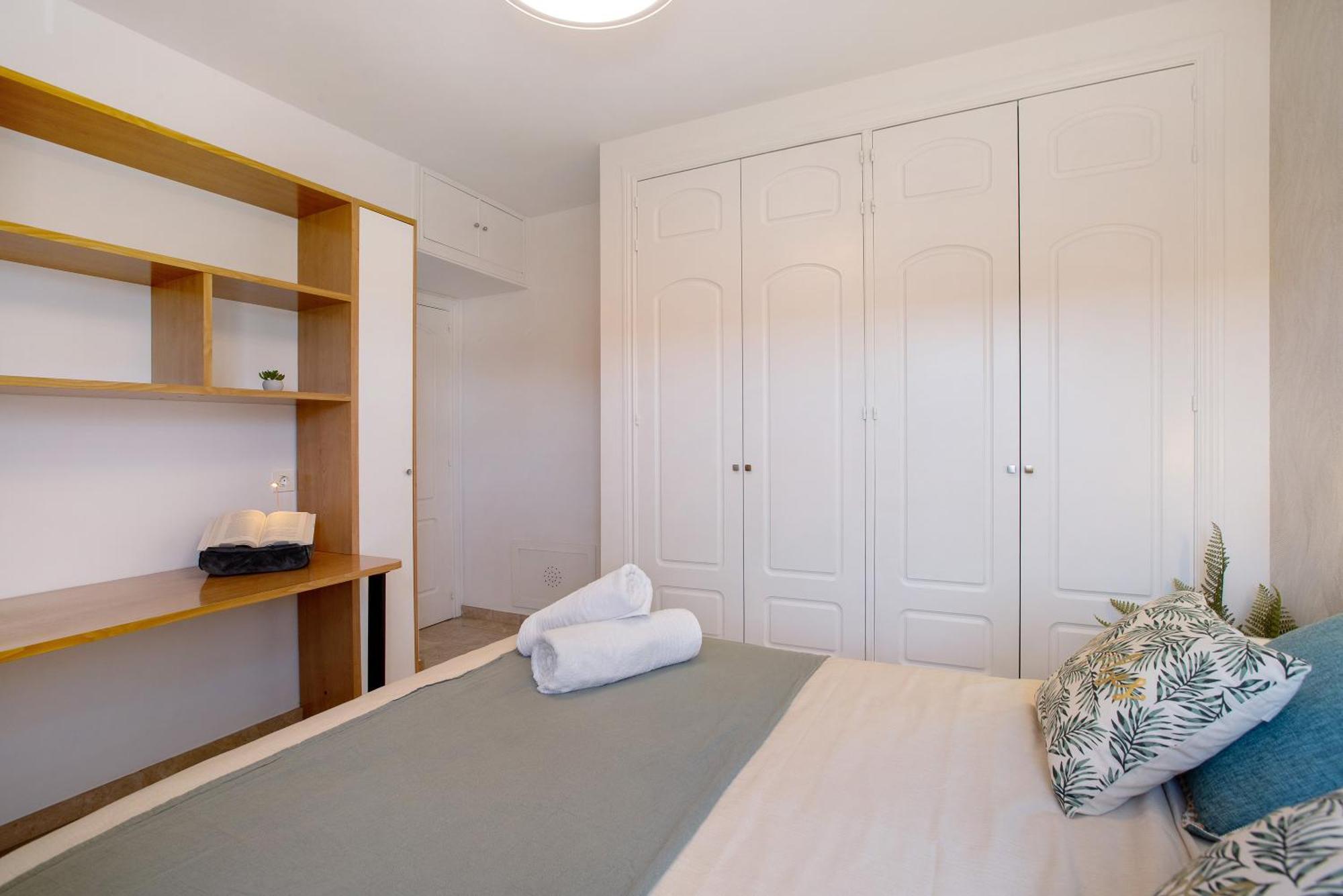 Carlos Haya Apartment *