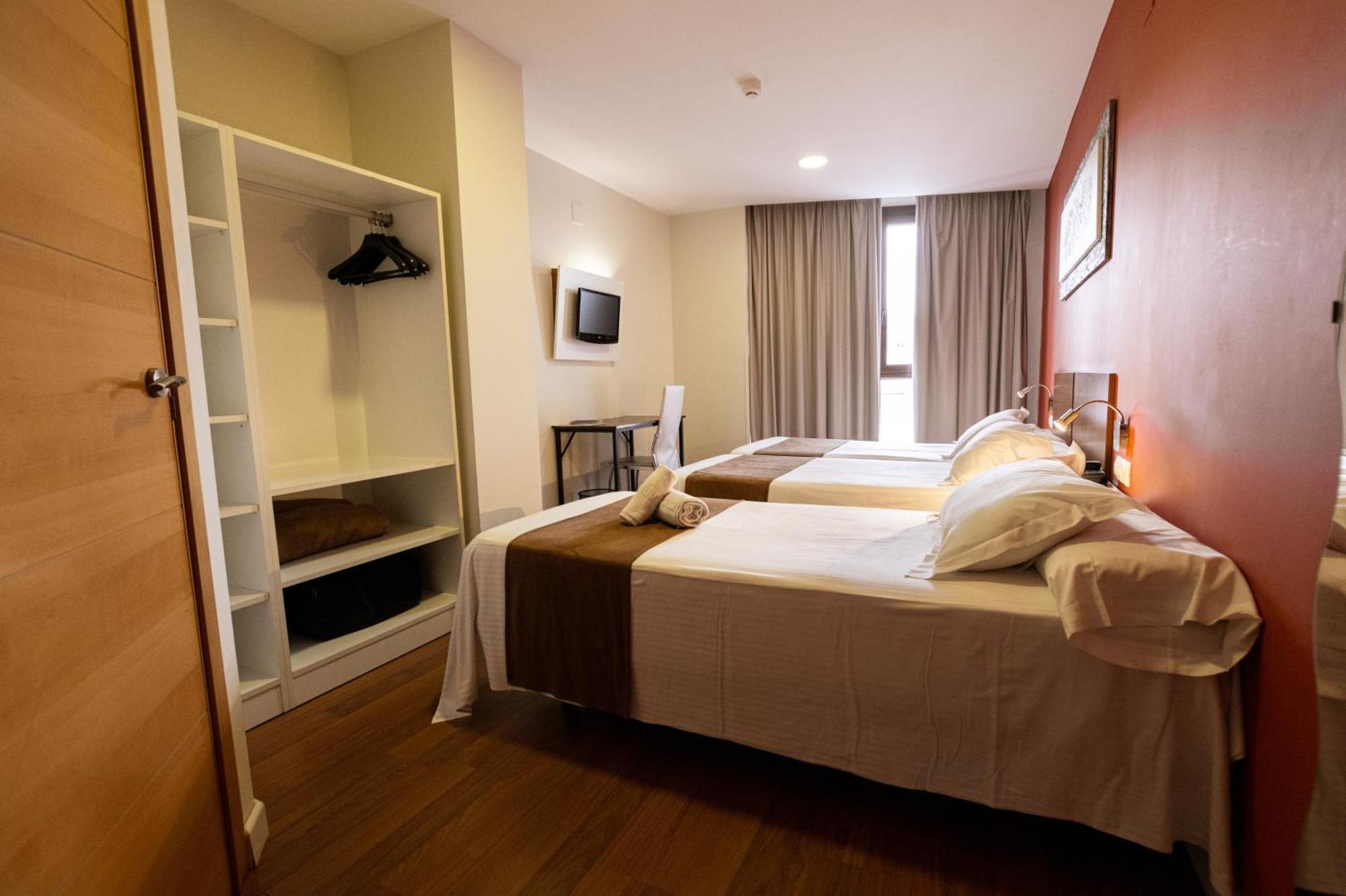 Hotel Gce 2*