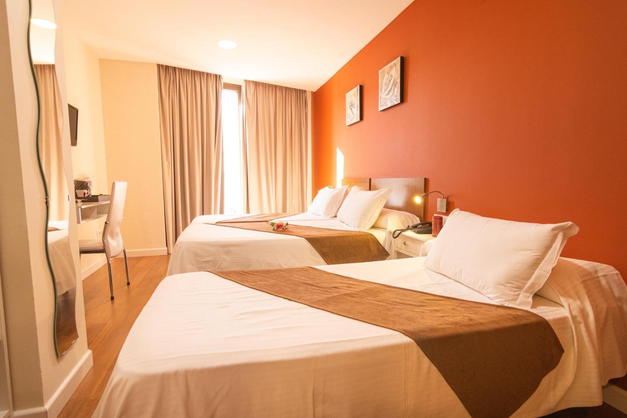 Hotel Gce 2*