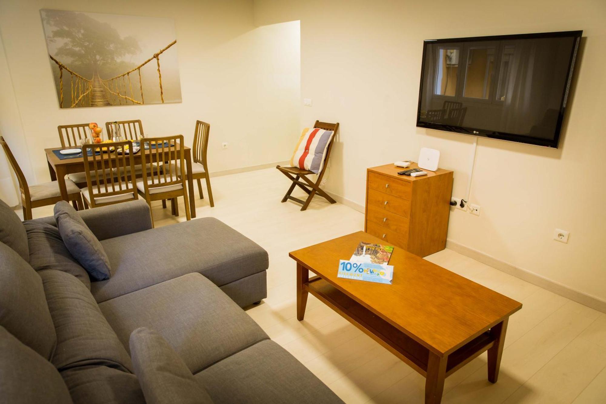 Apartments Holidays2Malaga City Center Apartment