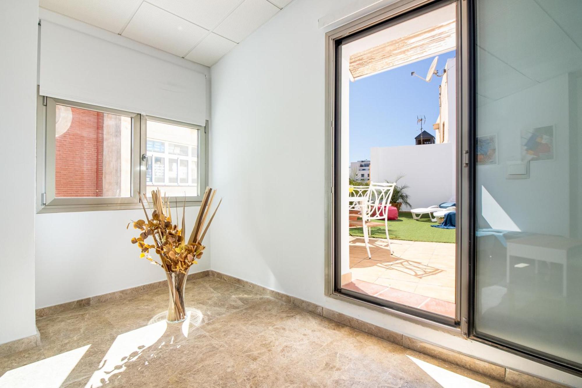 Saenz Gallery By Bossh! Apartment Malaga
