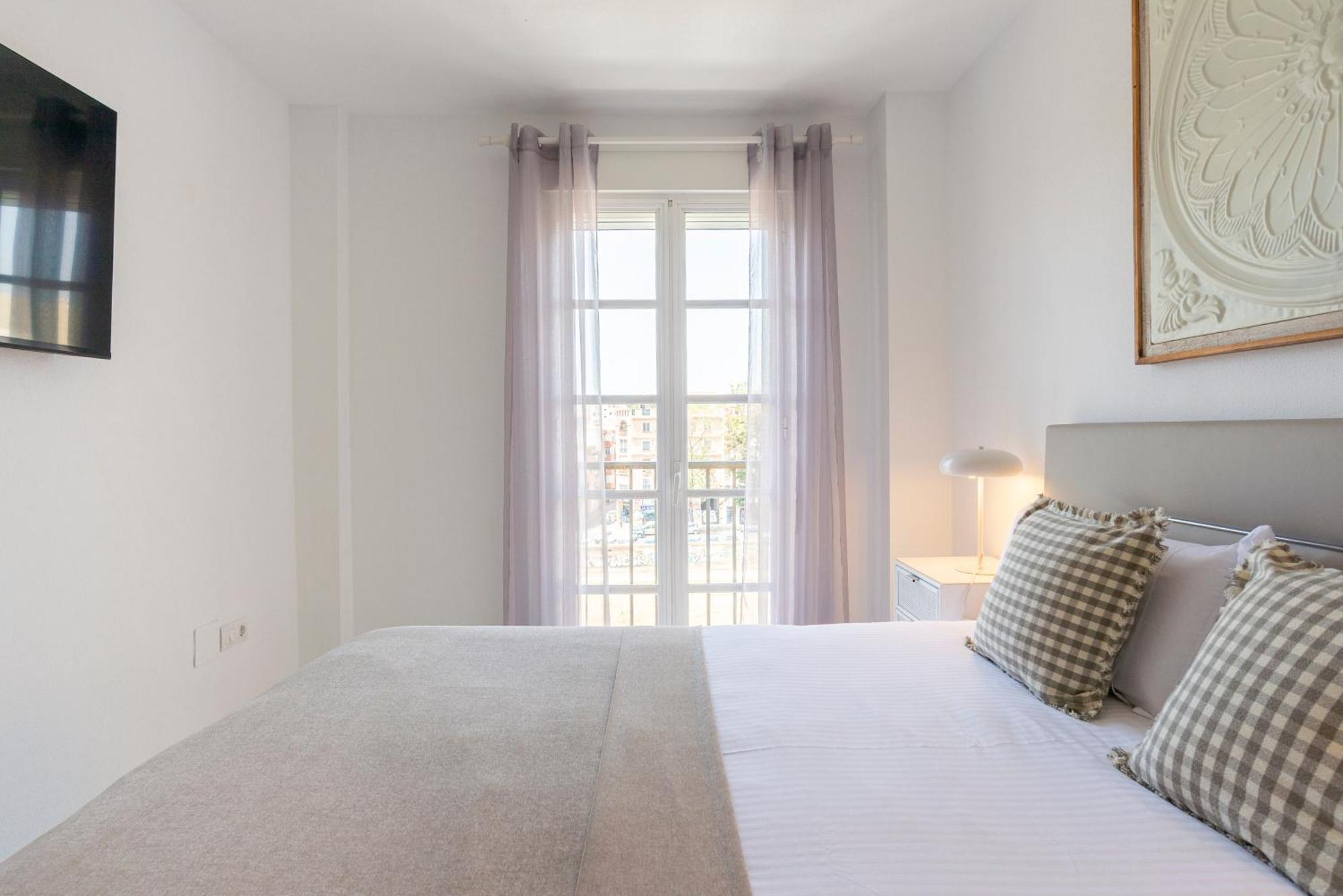 Rosaleda & Old Town Balconies By Ele Apartamento *