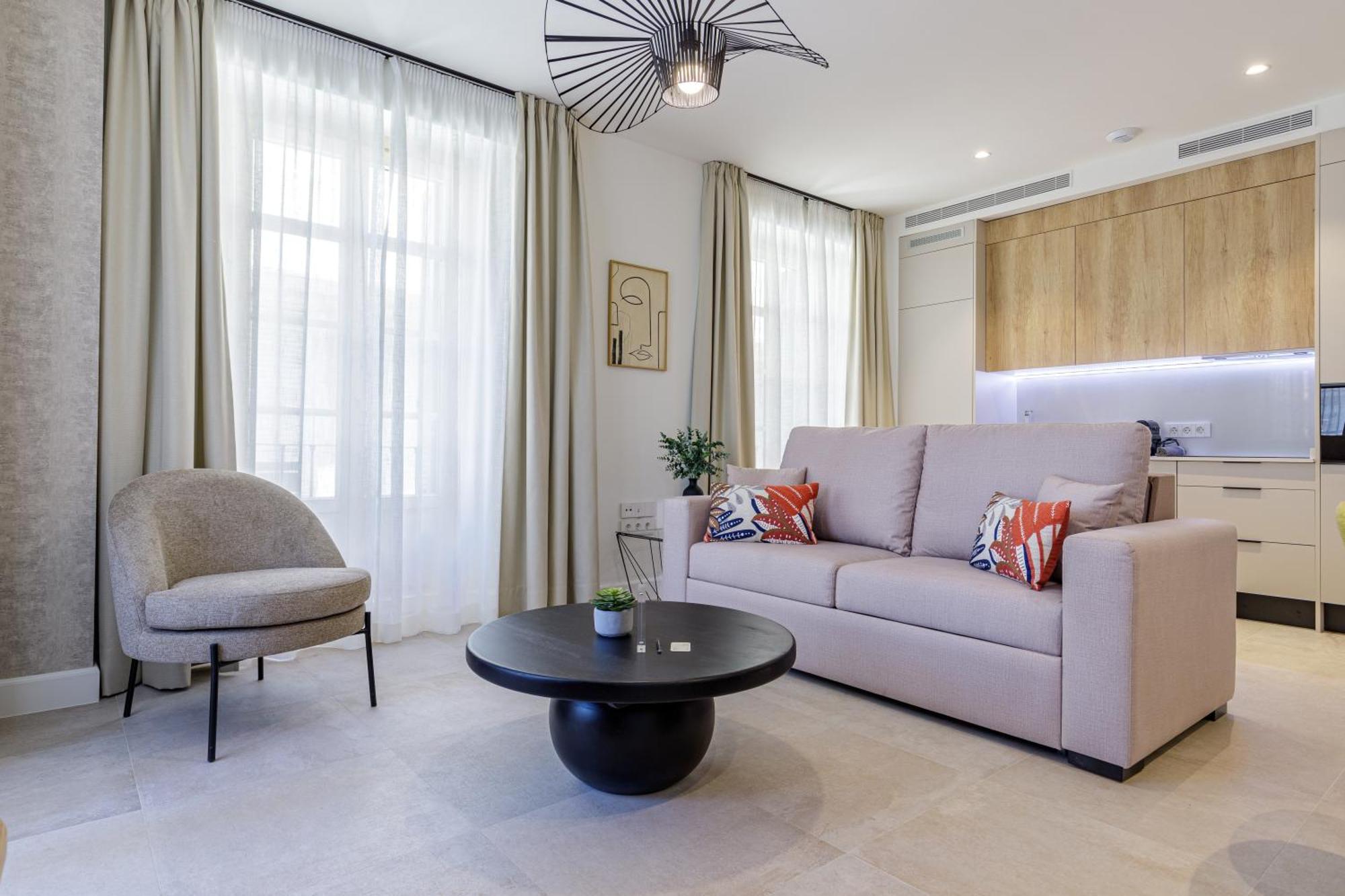 Plaza Del Siglo & Boutique By Caleta Homes
