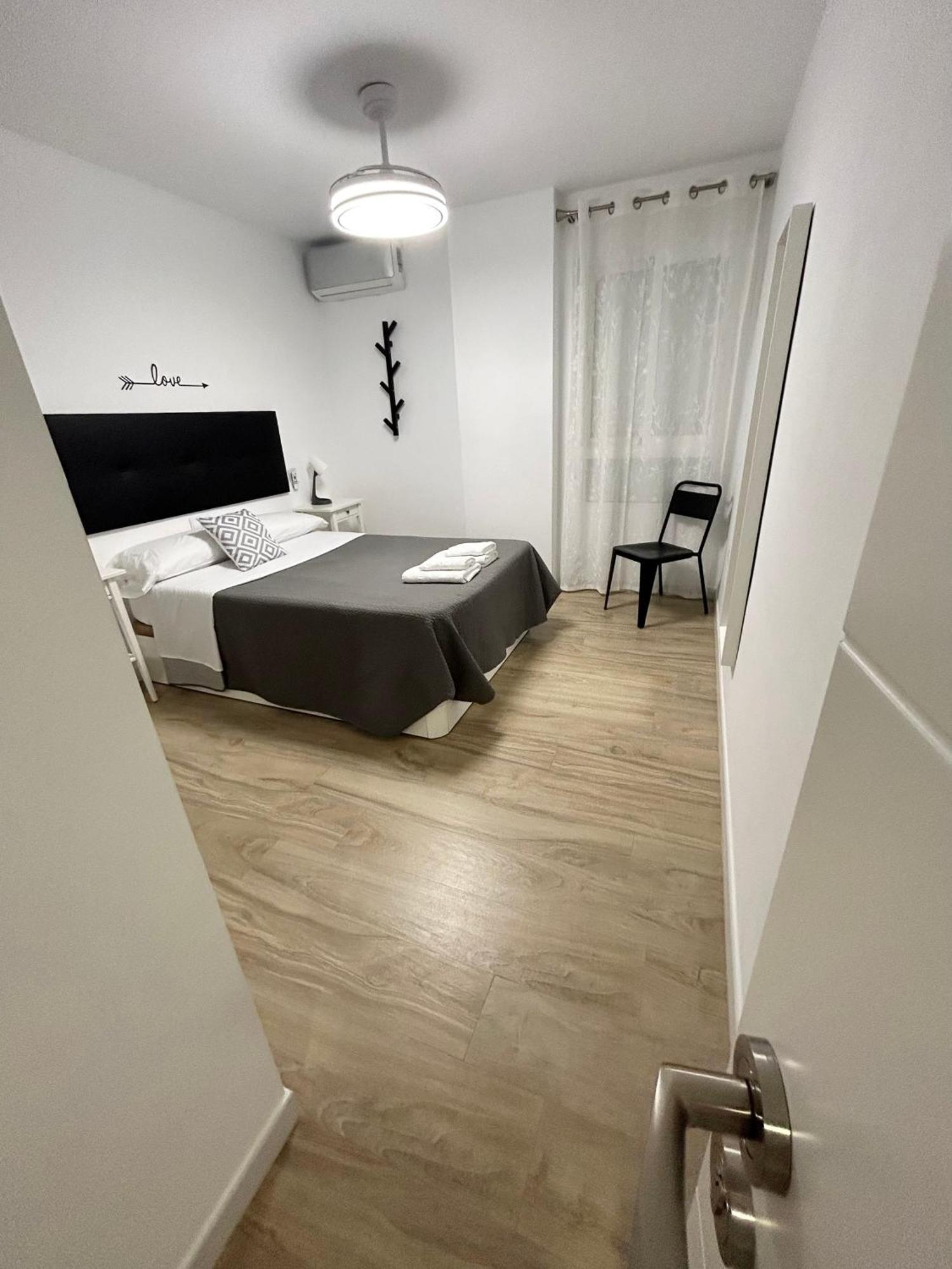 Gloria 1 Parking Privado Gratis Apartamento Málaga