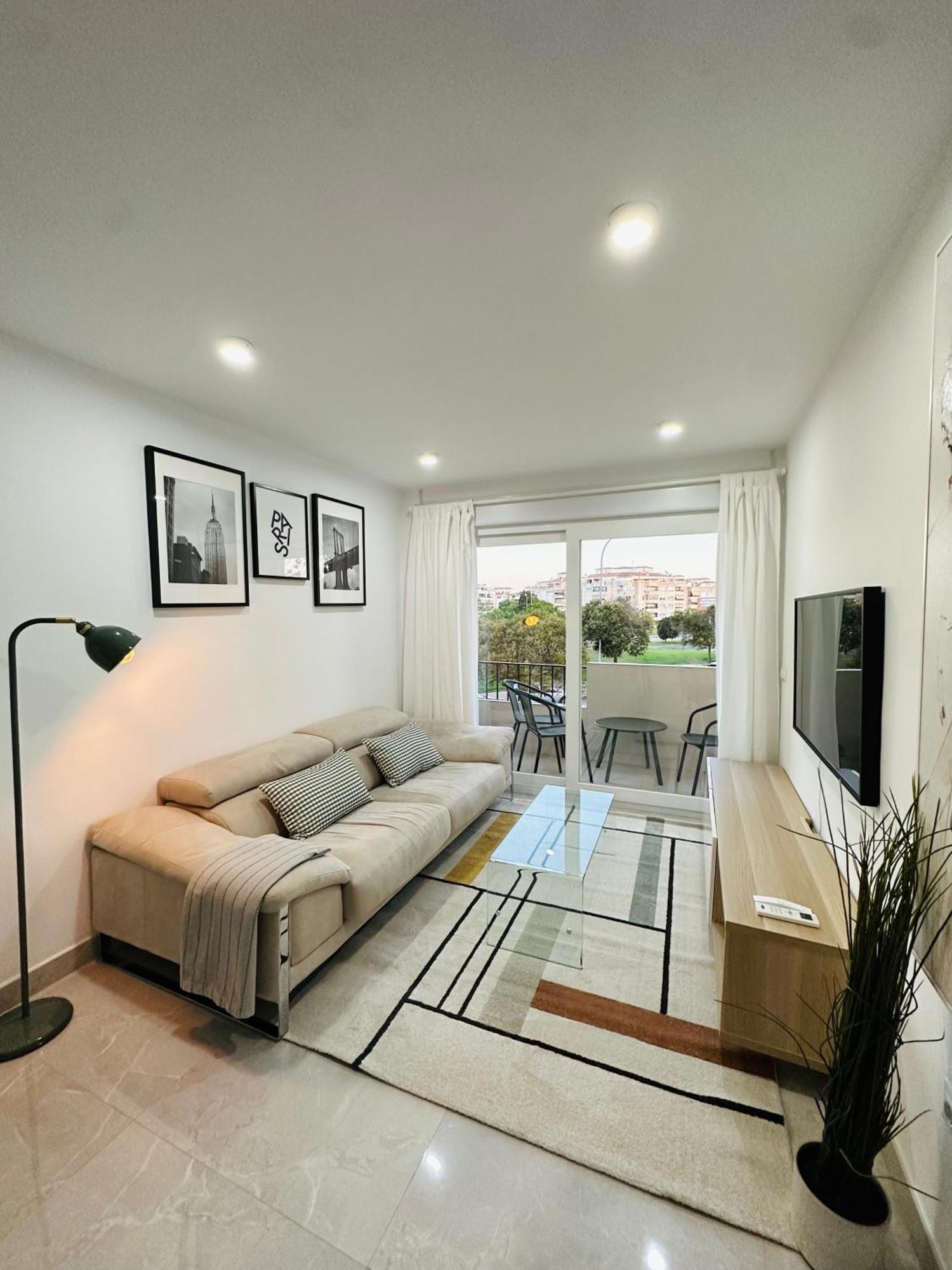 Apartamento Moderno Y Comodo! Málaga