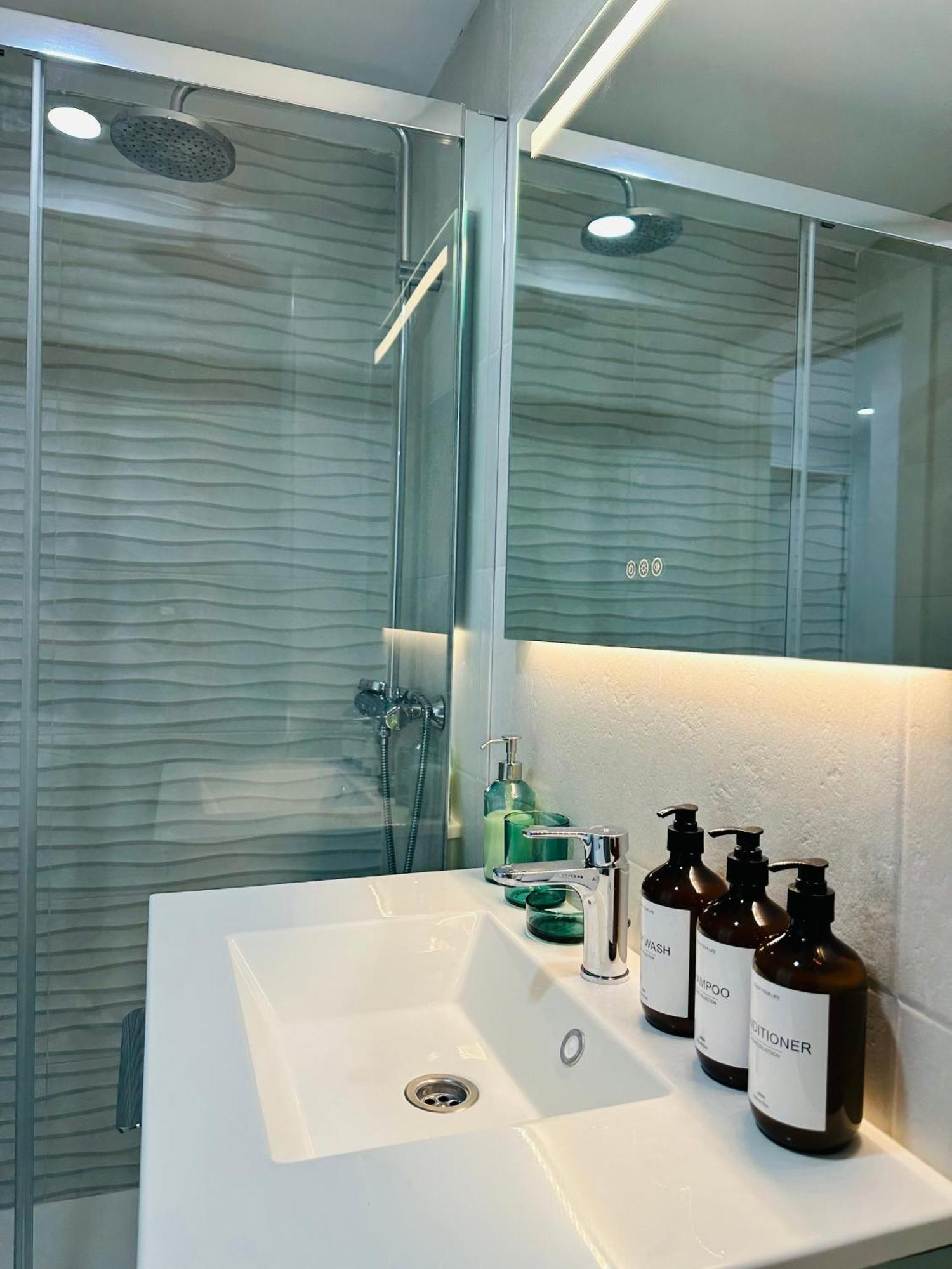 Apartamento Apartamento Moderno Y Comodo! Málaga