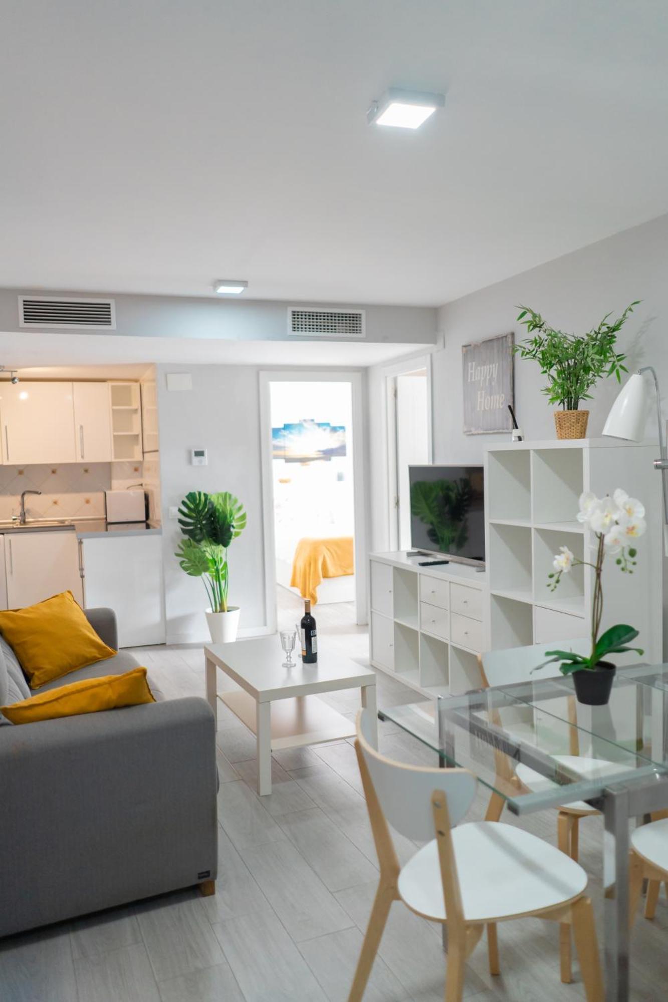 3 Y 3 Baths Y Aparcamiento Catedral Apartamento