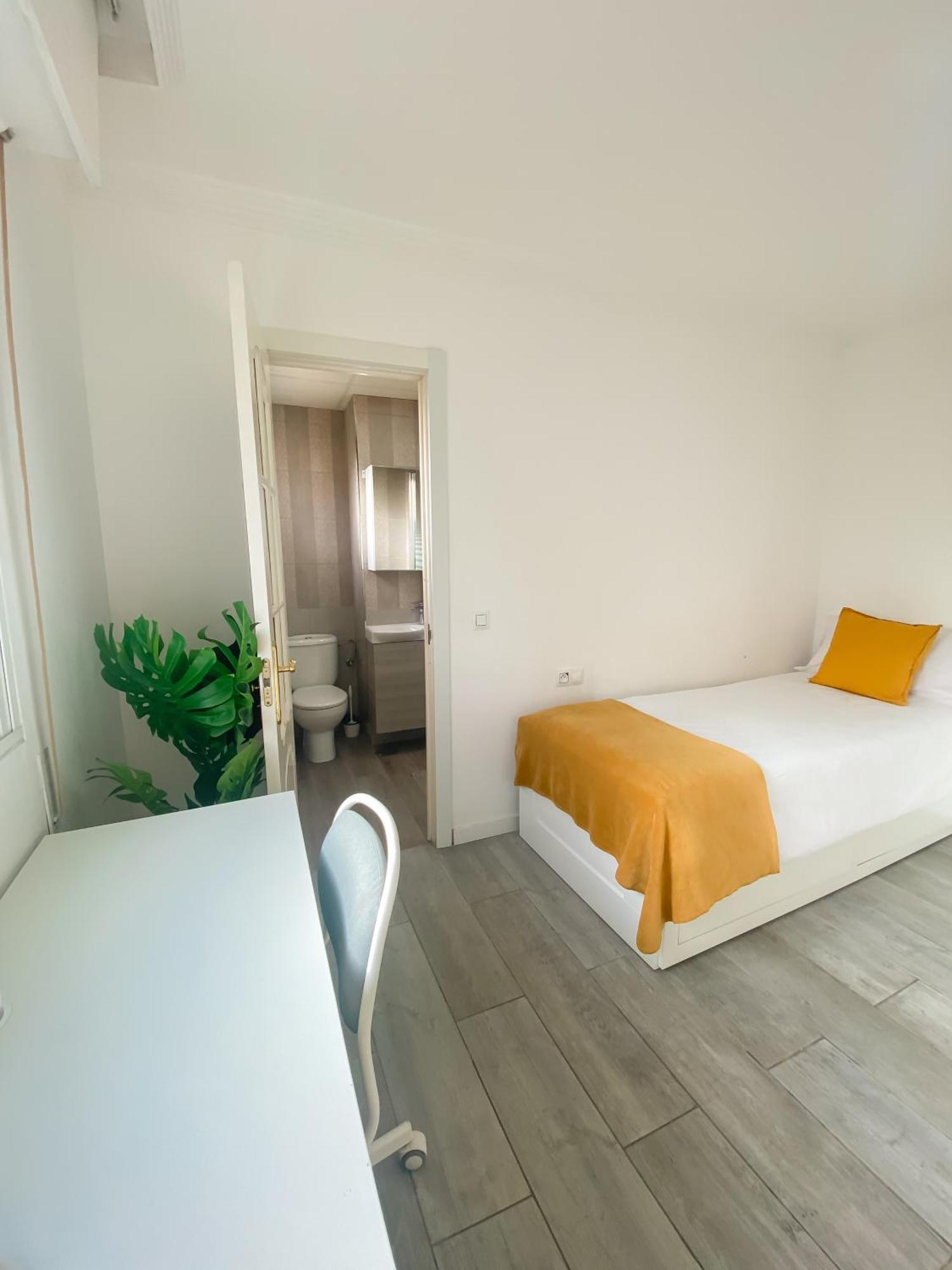 Apartamento 3 Y 3 Baths Y Aparcamiento Catedral *