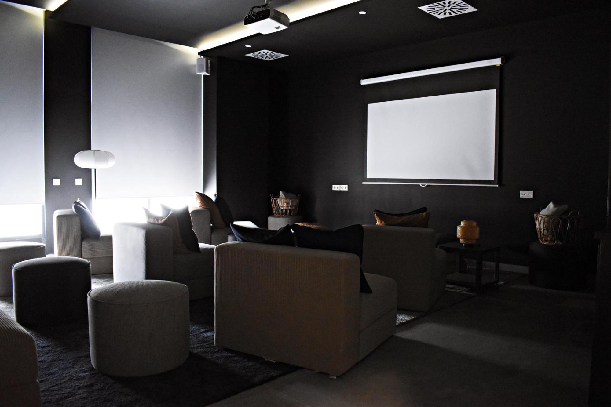 Urban Sky Luxury In *