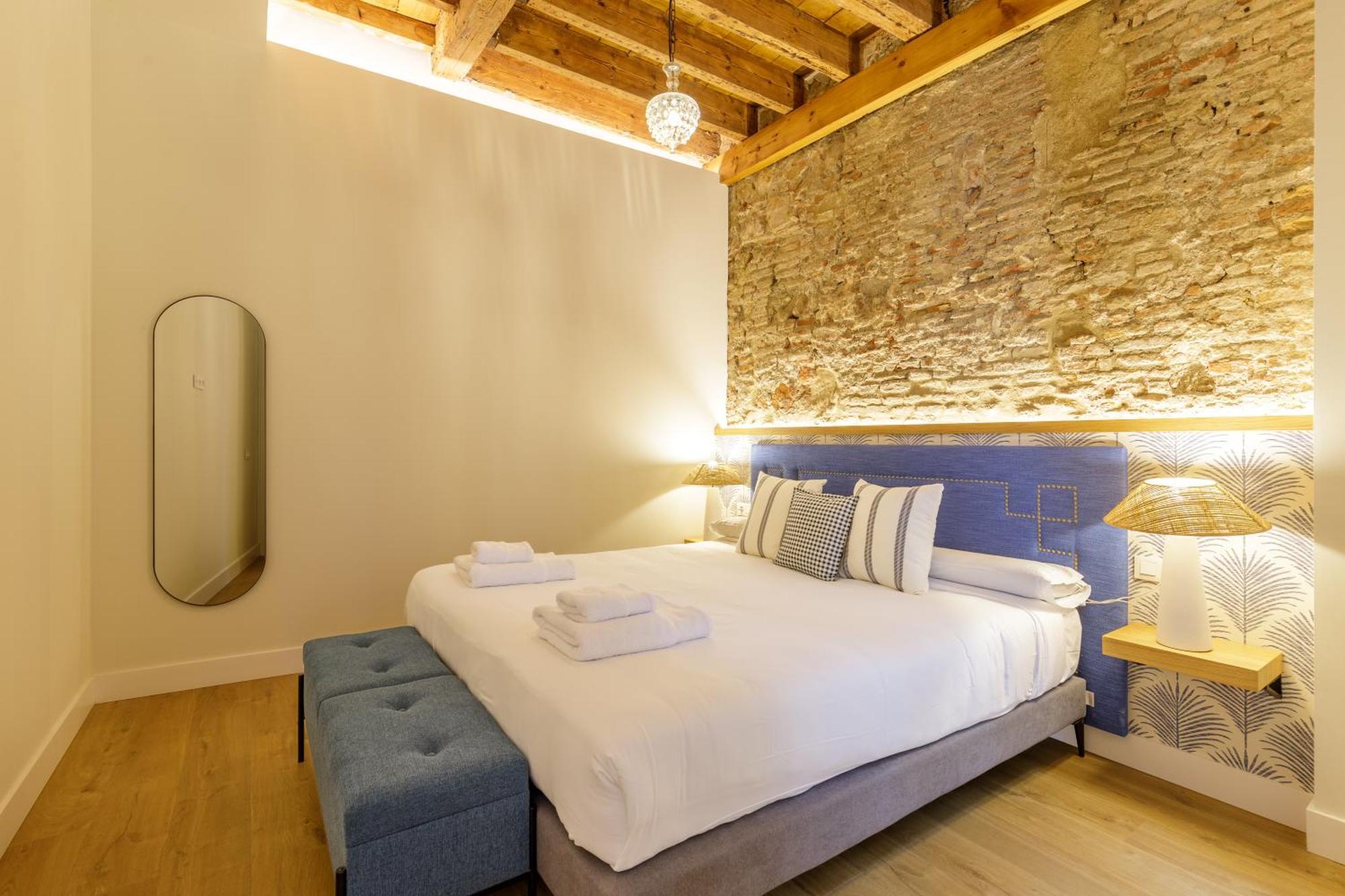 Apartamento Palacio Vegafuente By Caleta Homes *