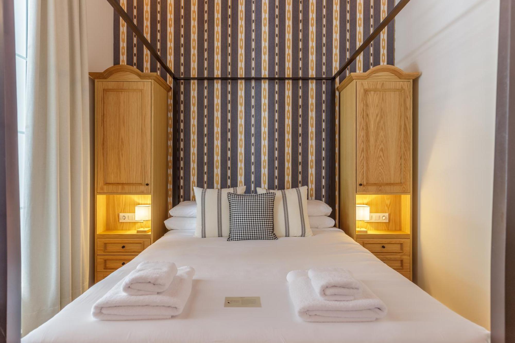 Apartamento Palacio Vegafuente By Caleta Homes