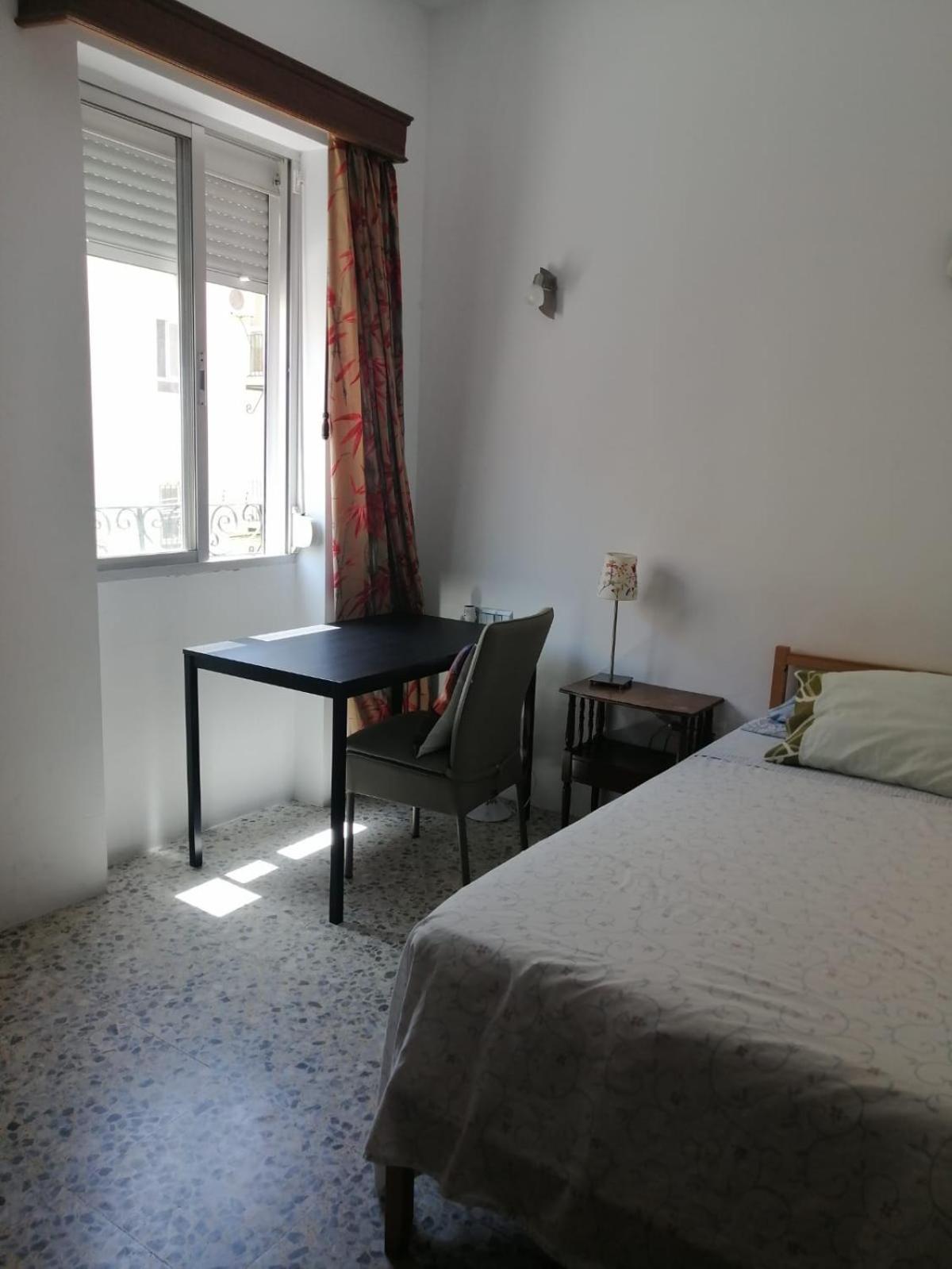 D Preciosa Grande Comoda Wifi Centro Homestay *