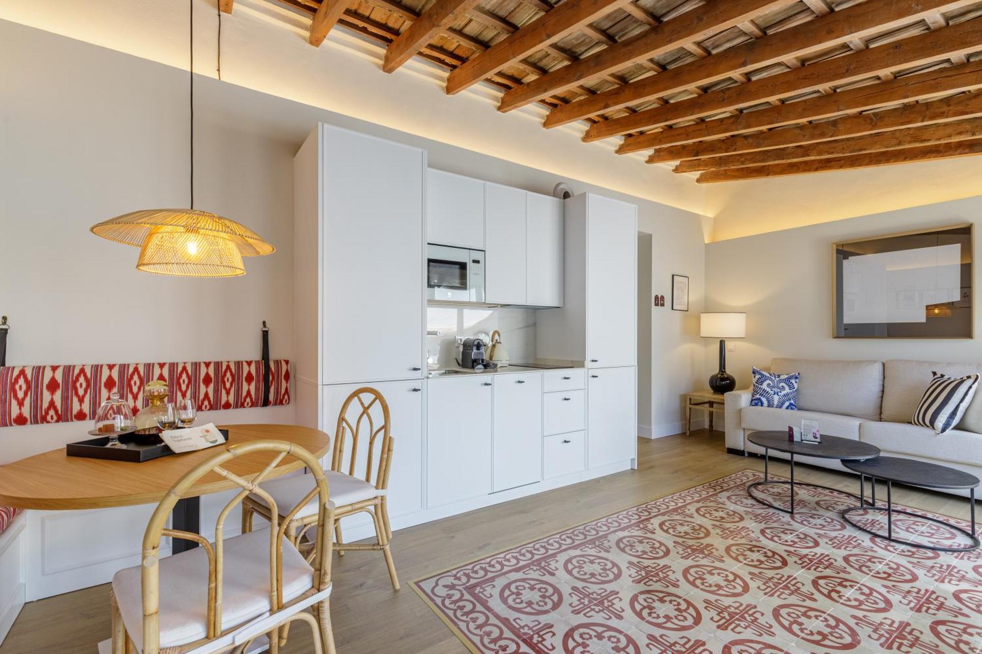 Apartamento Palacio Vegafuente By Caleta Homes *