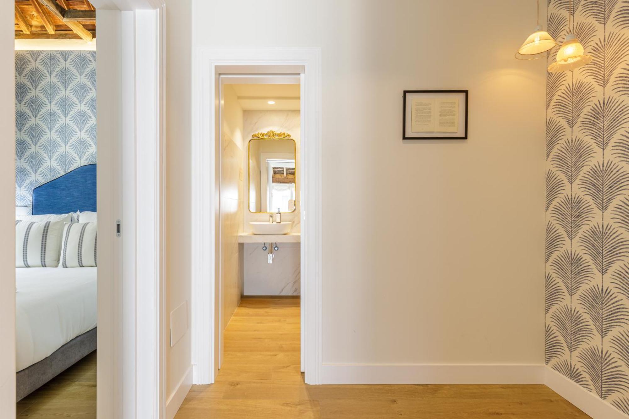 Apartamento Palacio Vegafuente By Caleta Homes