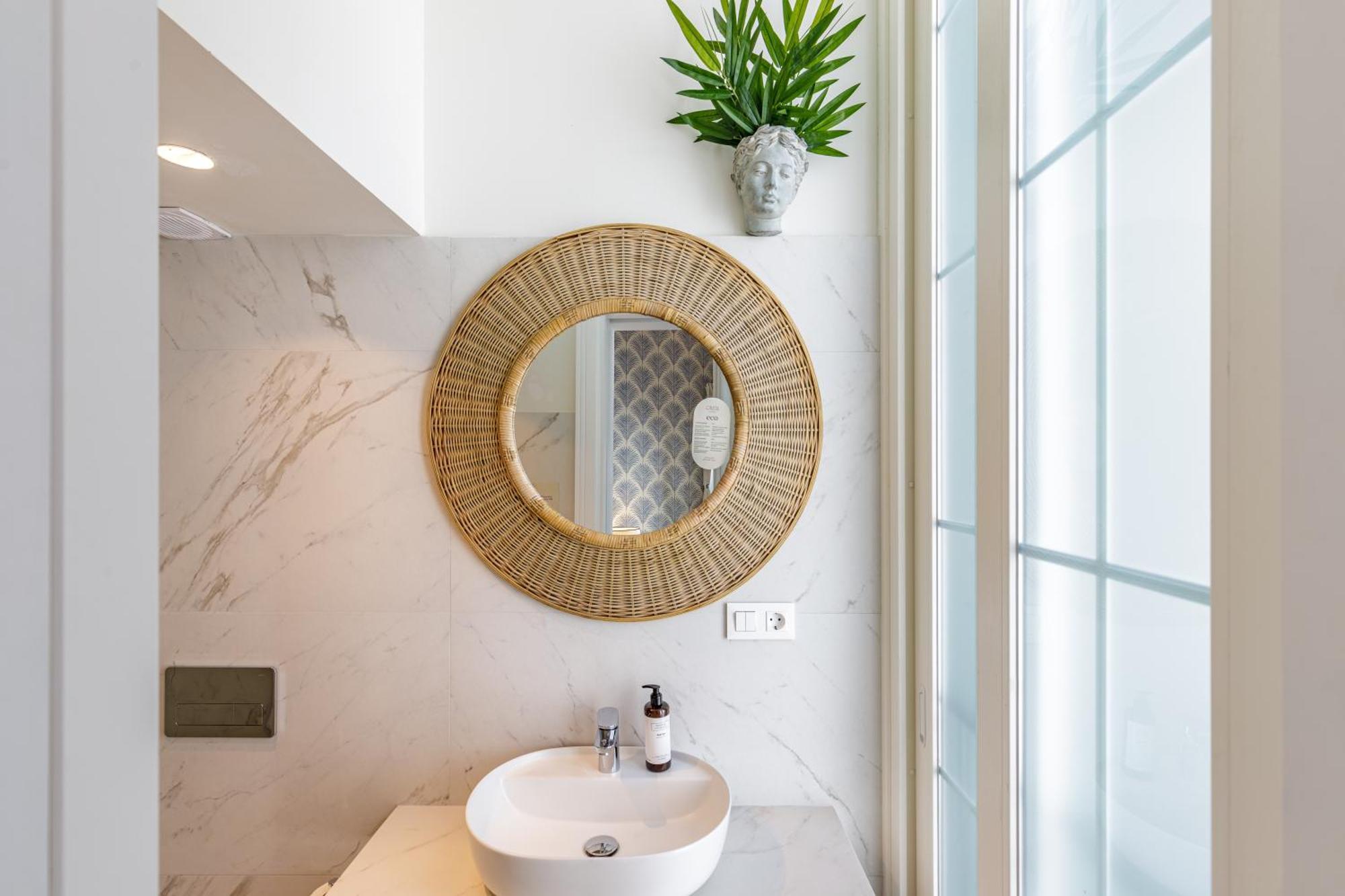 Palacio Vegafuente By Caleta Homes Apartamento