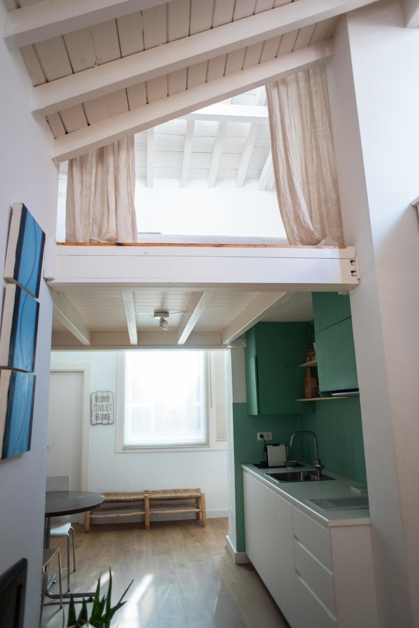 Cozy & Quiet In The Center Apartamento