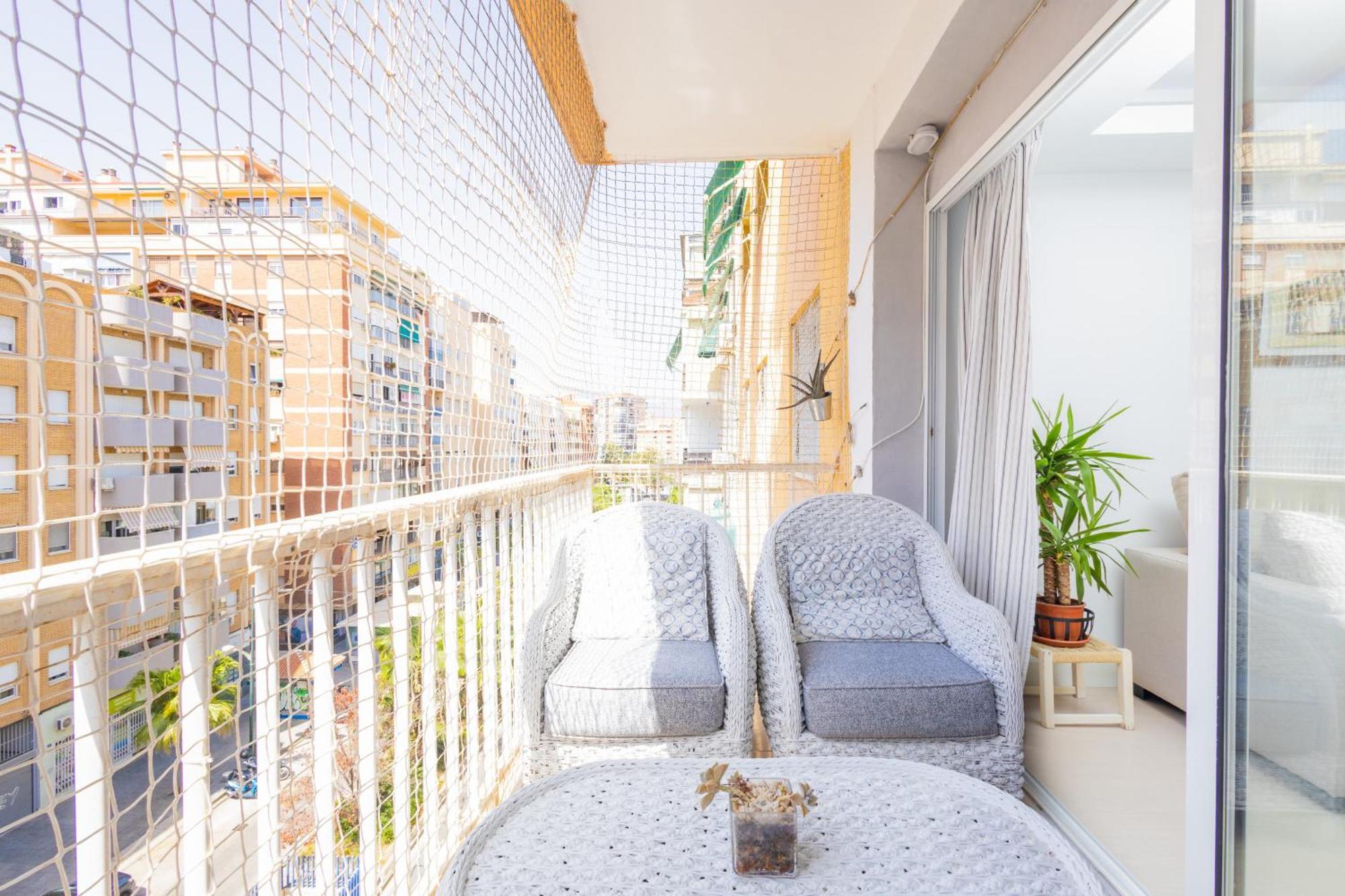 C34 Cosy 4 Bdr Close To Maria Zambrano Malaga