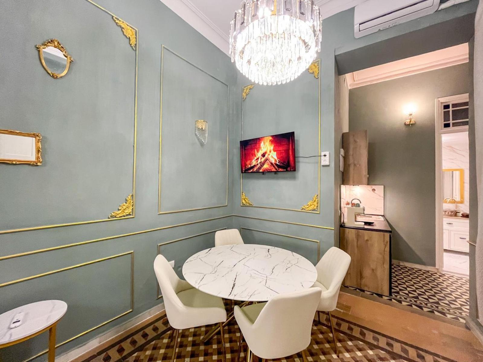 Loles De Cisneros Catedral Apartamento *