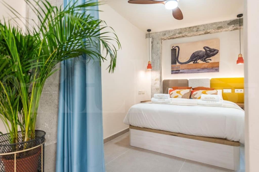 Apartamento Stylish With A Street Art Touch By Rems *