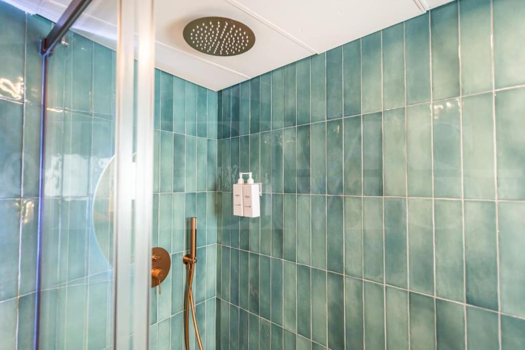 Apartamento Stylish With A Street Art Touch By Rems *