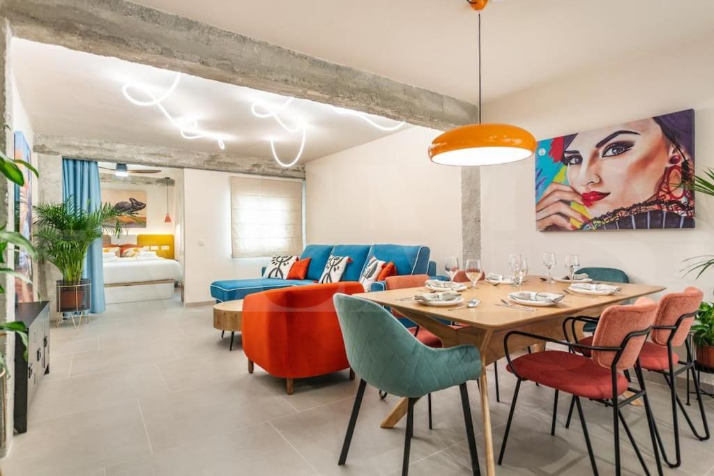 Apartamento Stylish With A Street Art Touch By Rems Málaga