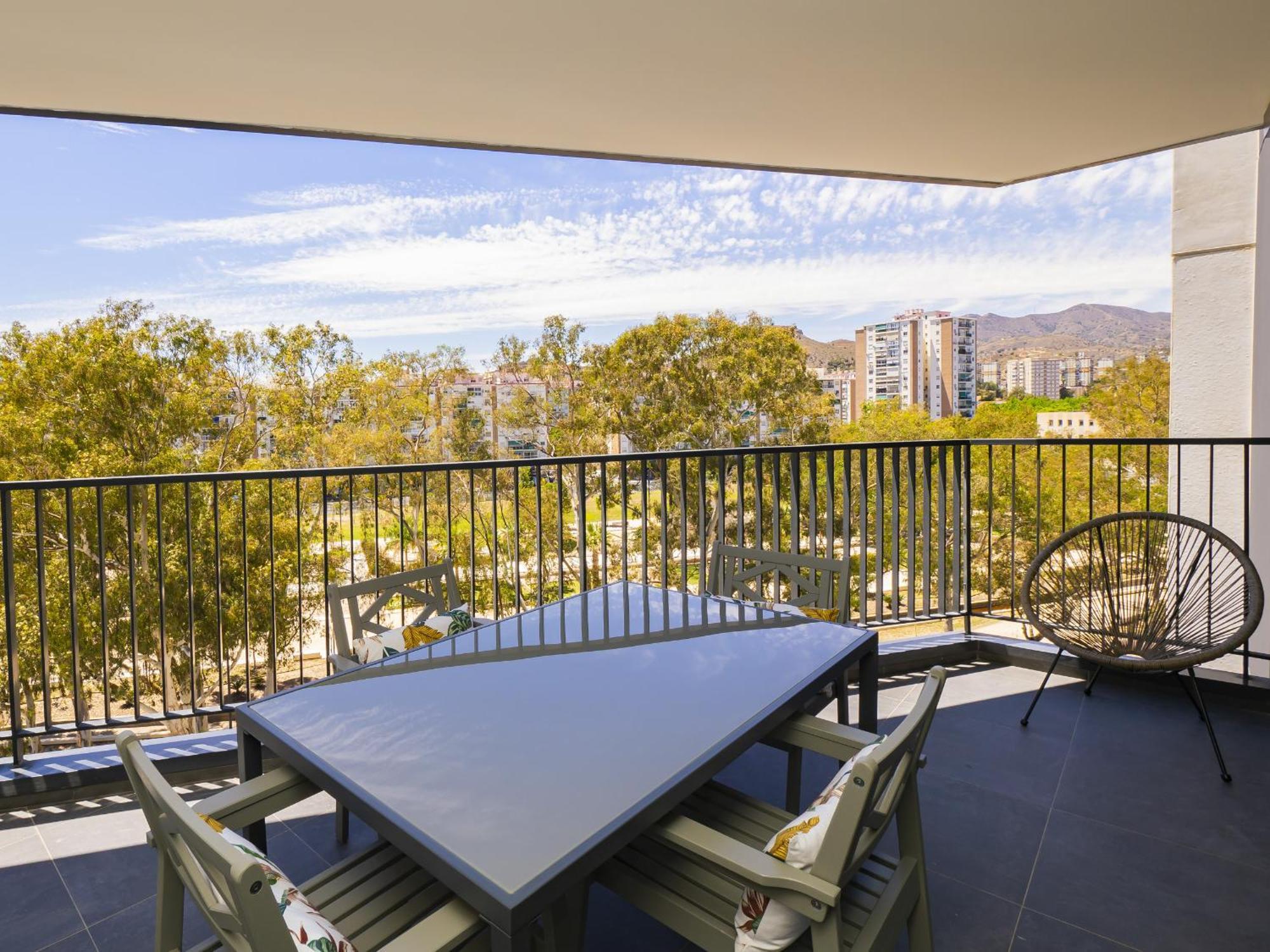 Cubo's Urban Sky West View 5 Apartamento Málaga