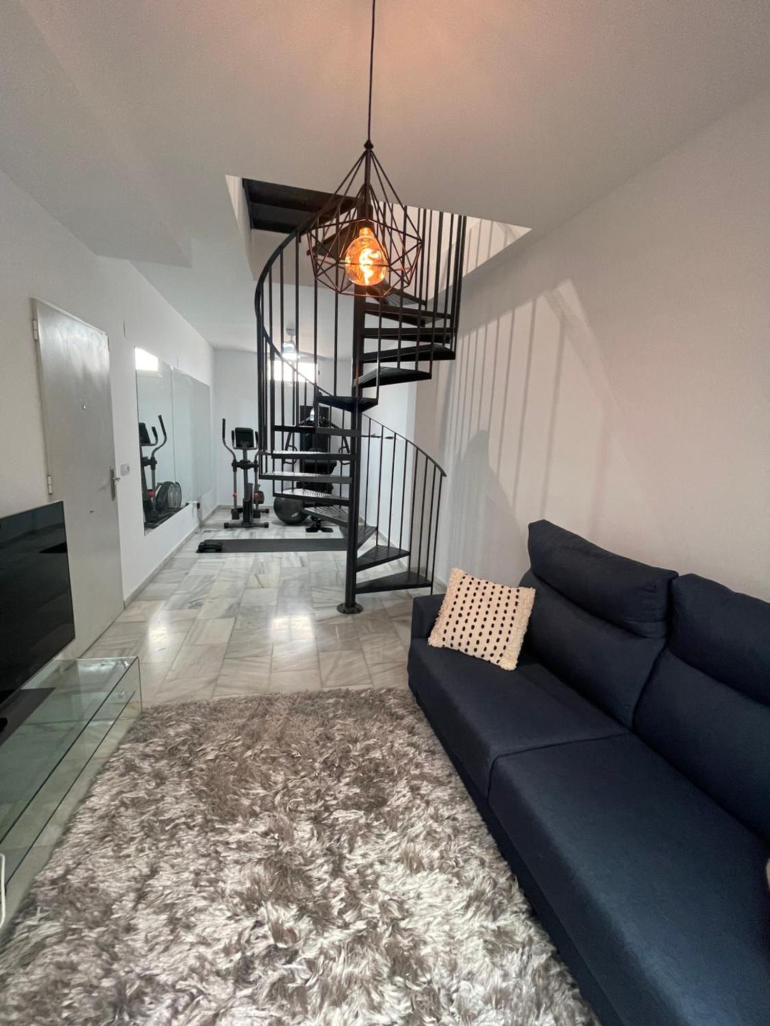 Historical Centre! Private Terrace & Gym-near Public Parking Apartamento