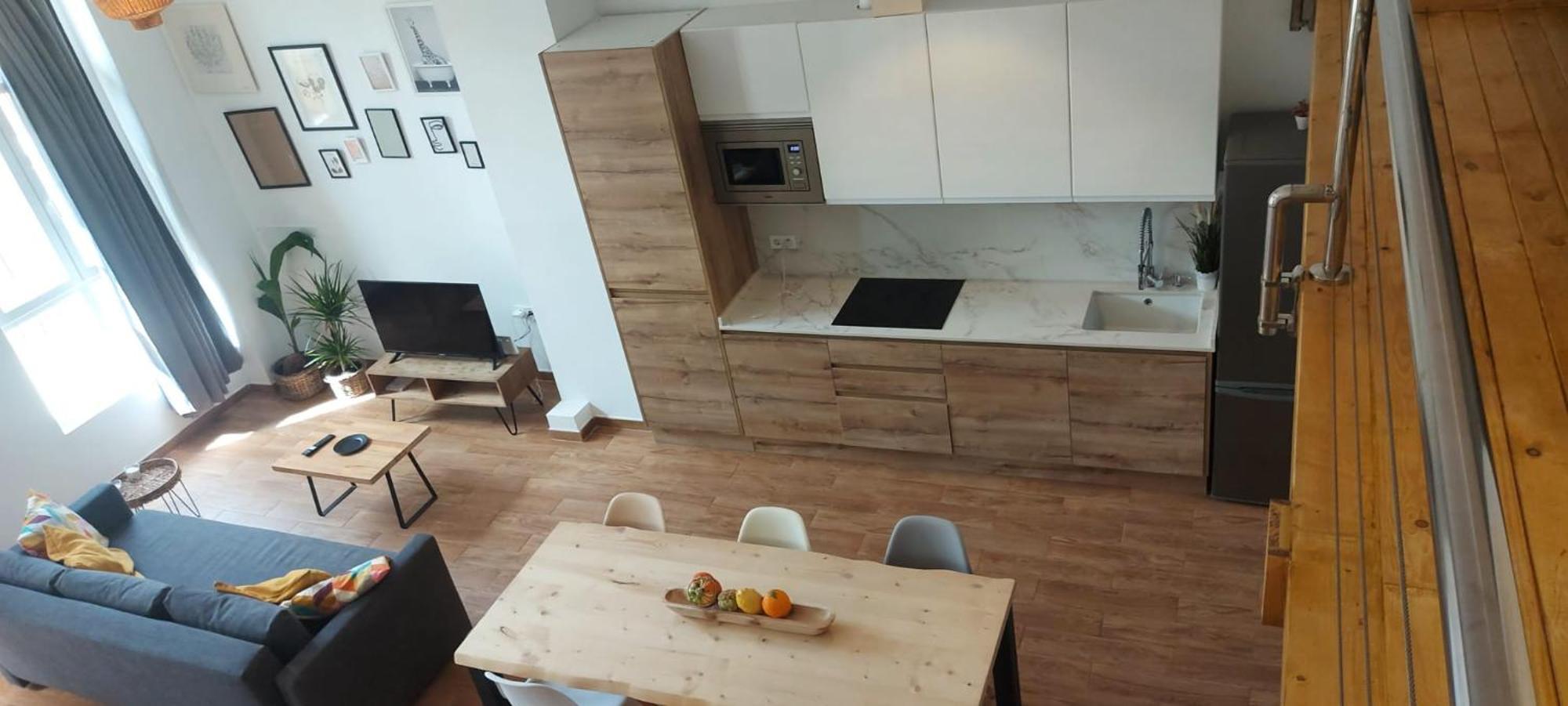 Apartment Letsmalaga - Duplex En El Centro Con Jacuzzi Malaga