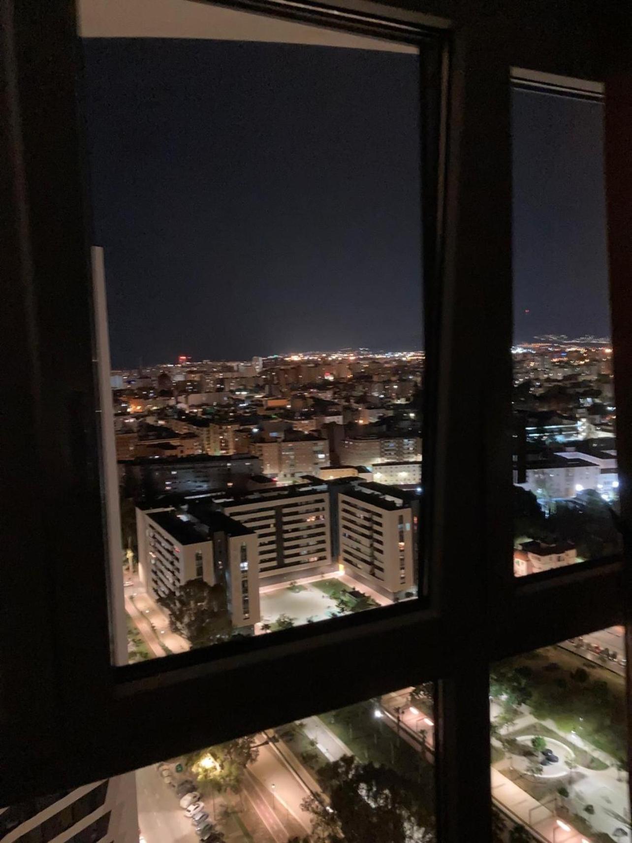 Apartment Happy Travel Urban Sky 25f
