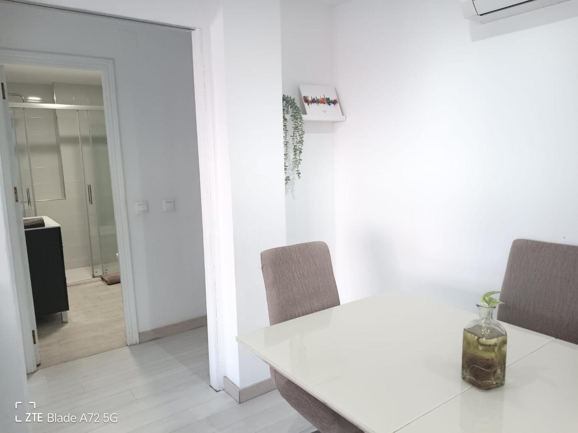 Piso Con Parkinprivado Y A10minutosdelaplayaandando Apartamento