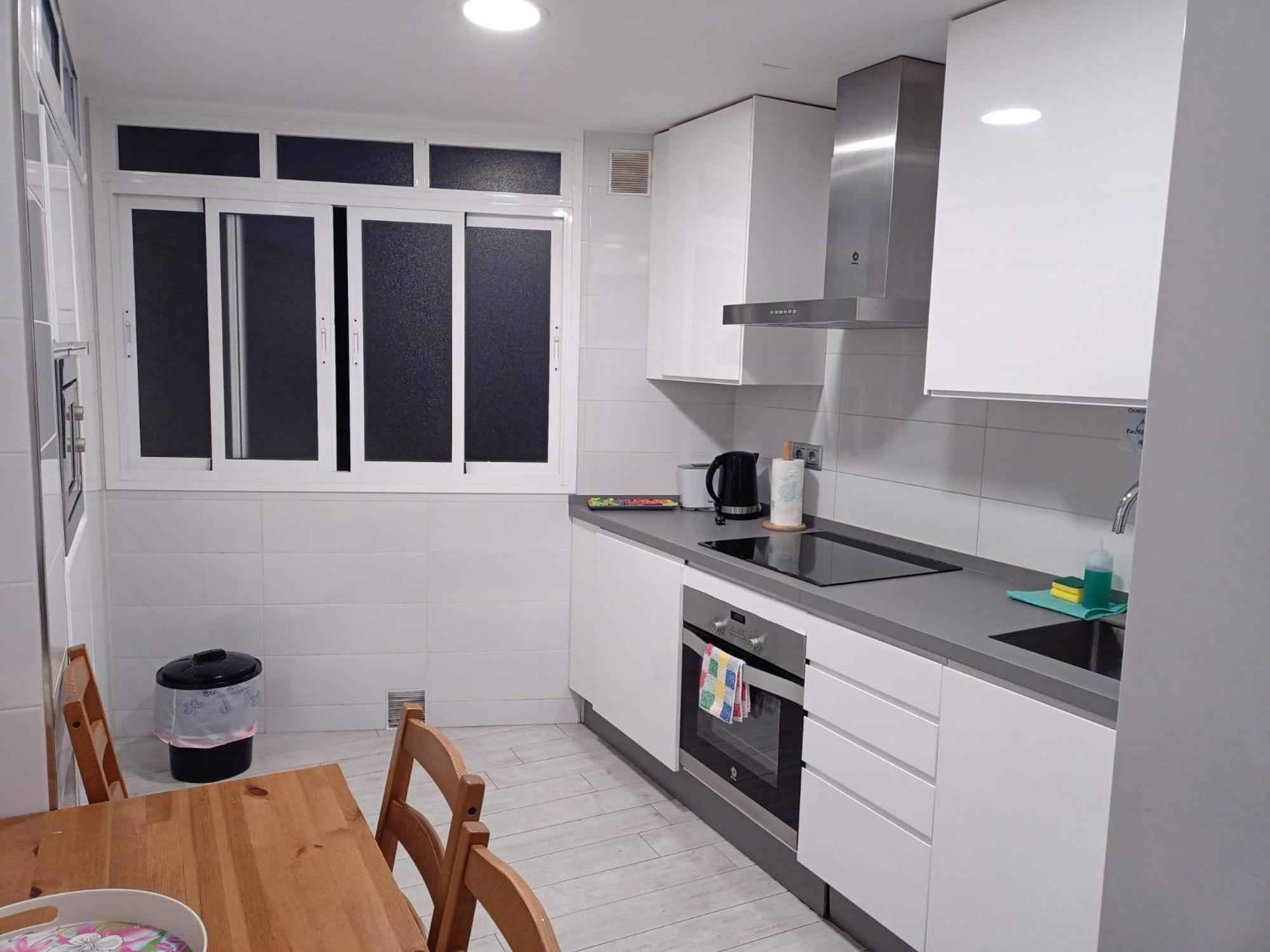 Apartamento Piso Con Parkinprivado Y A10minutosdelaplayaandando *