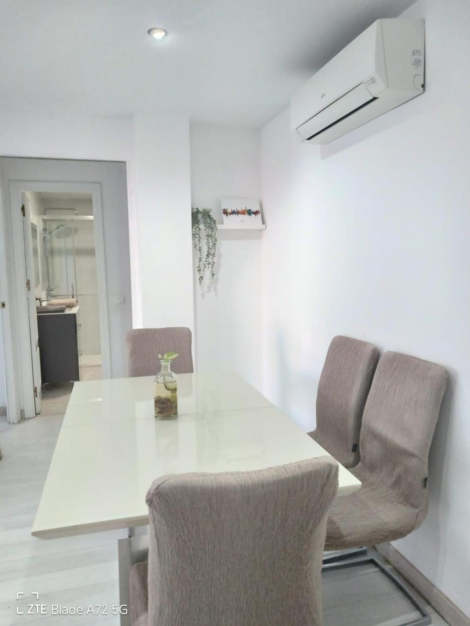 Piso Con Parkinprivado Y A10minutosdelaplayaandando *
