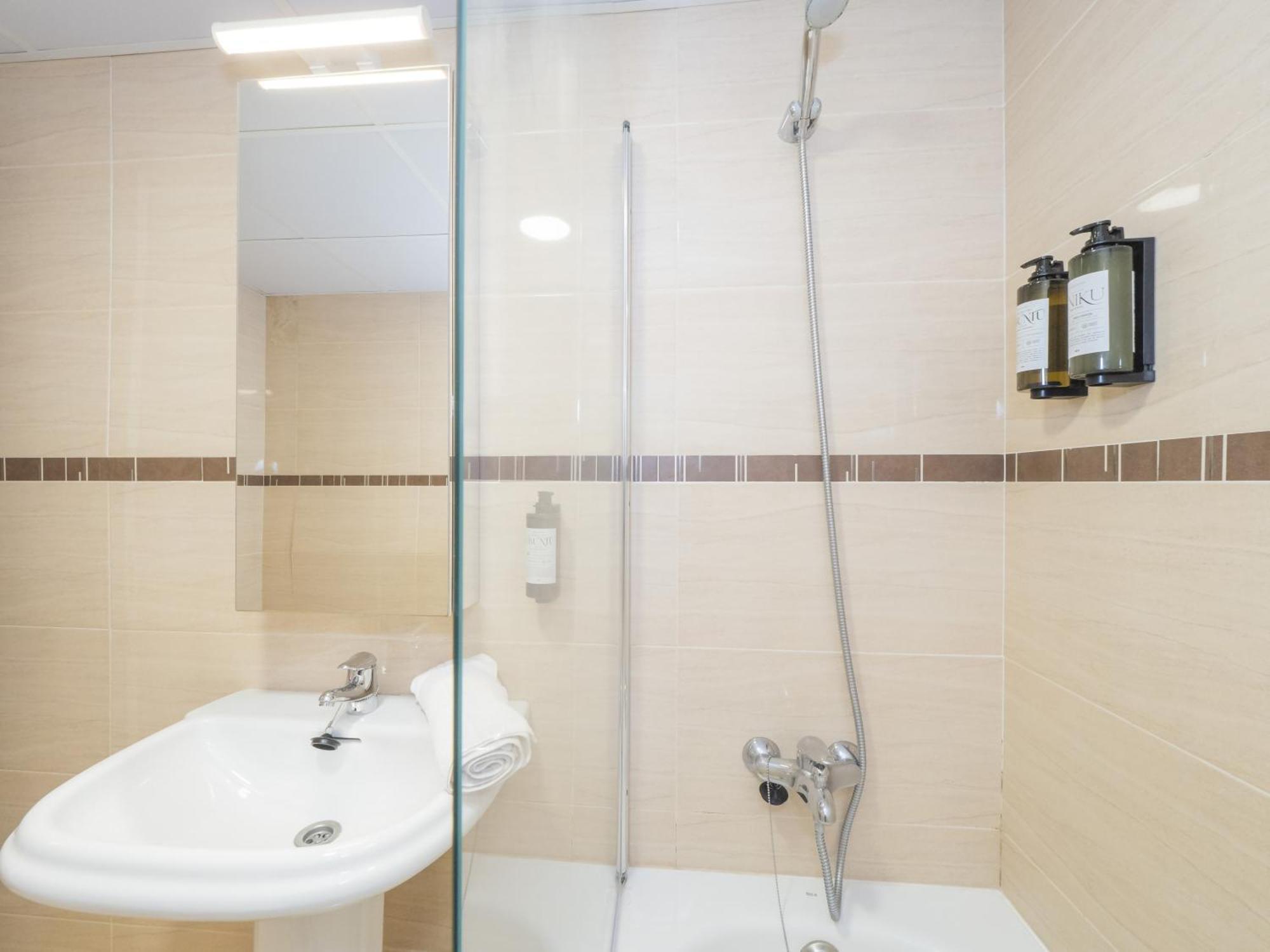 Mshome Gran Casa Rios Rosas Apartamento Málaga