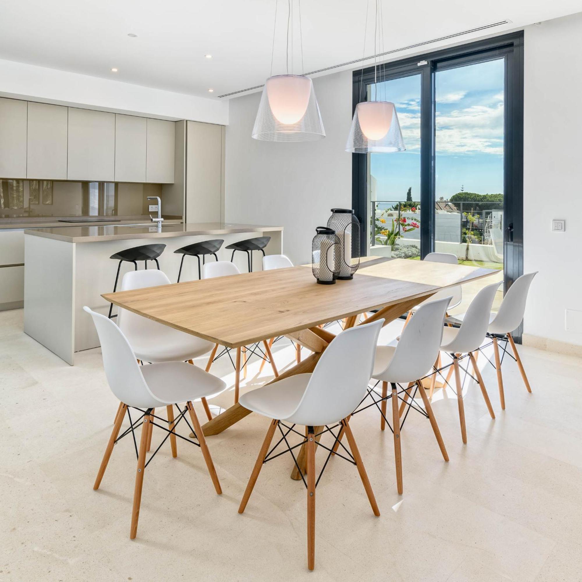 Modern Cabopino