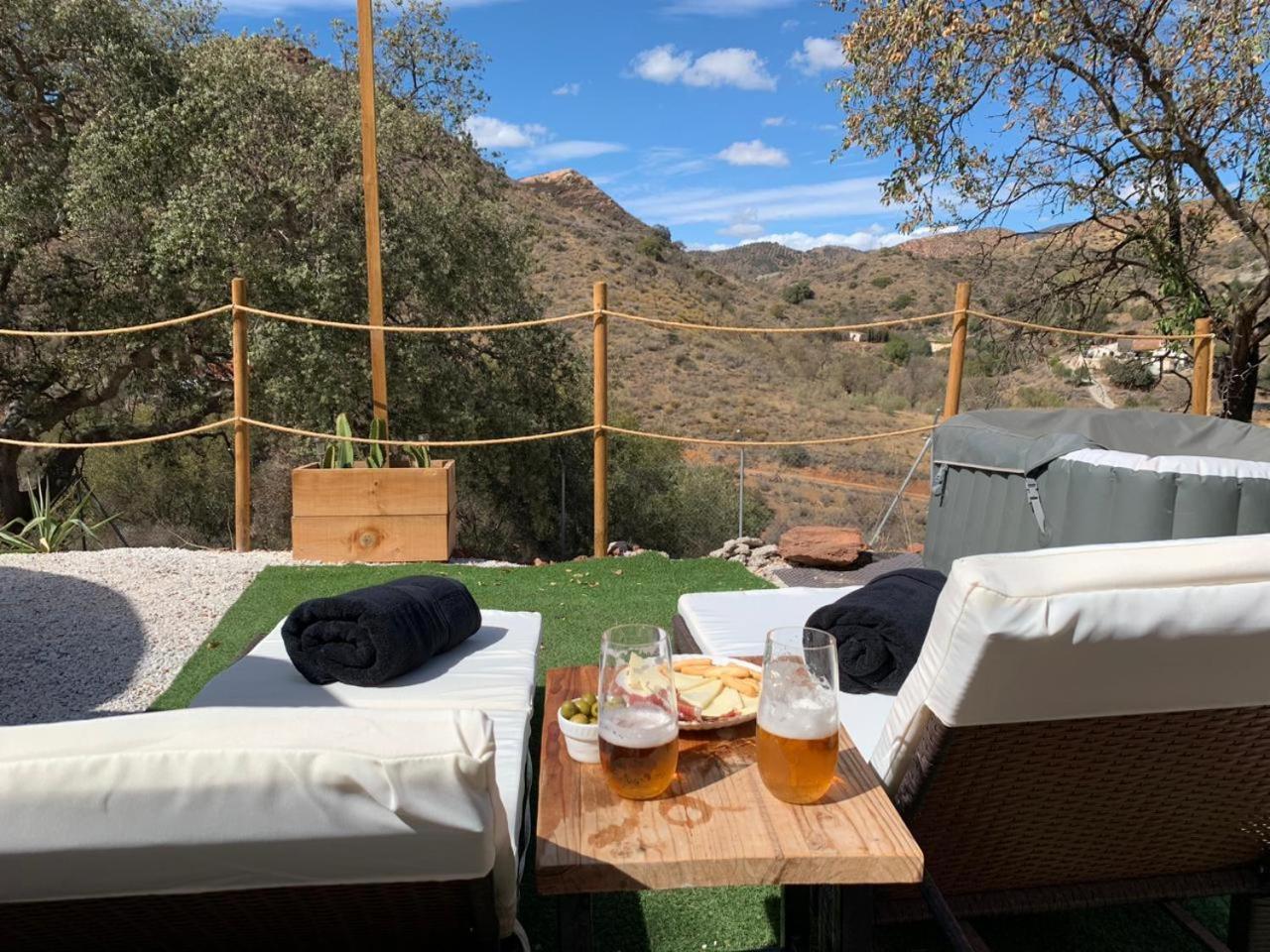 Glamping Burbuja Almendros Malaga