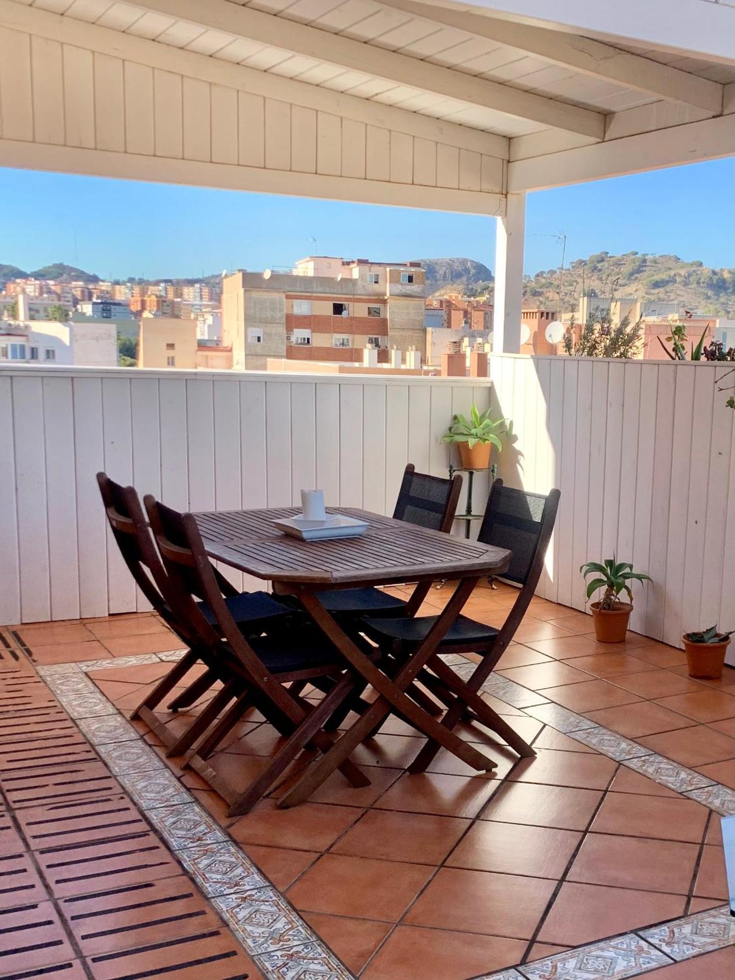 Exclusivo Atico Con Terraza Apartamento *