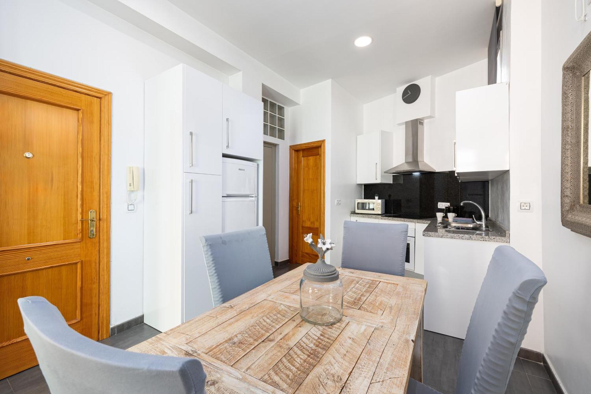 Apartamento Holidays2malaga Dos Aceras In Old Town & High Speed Wifi *