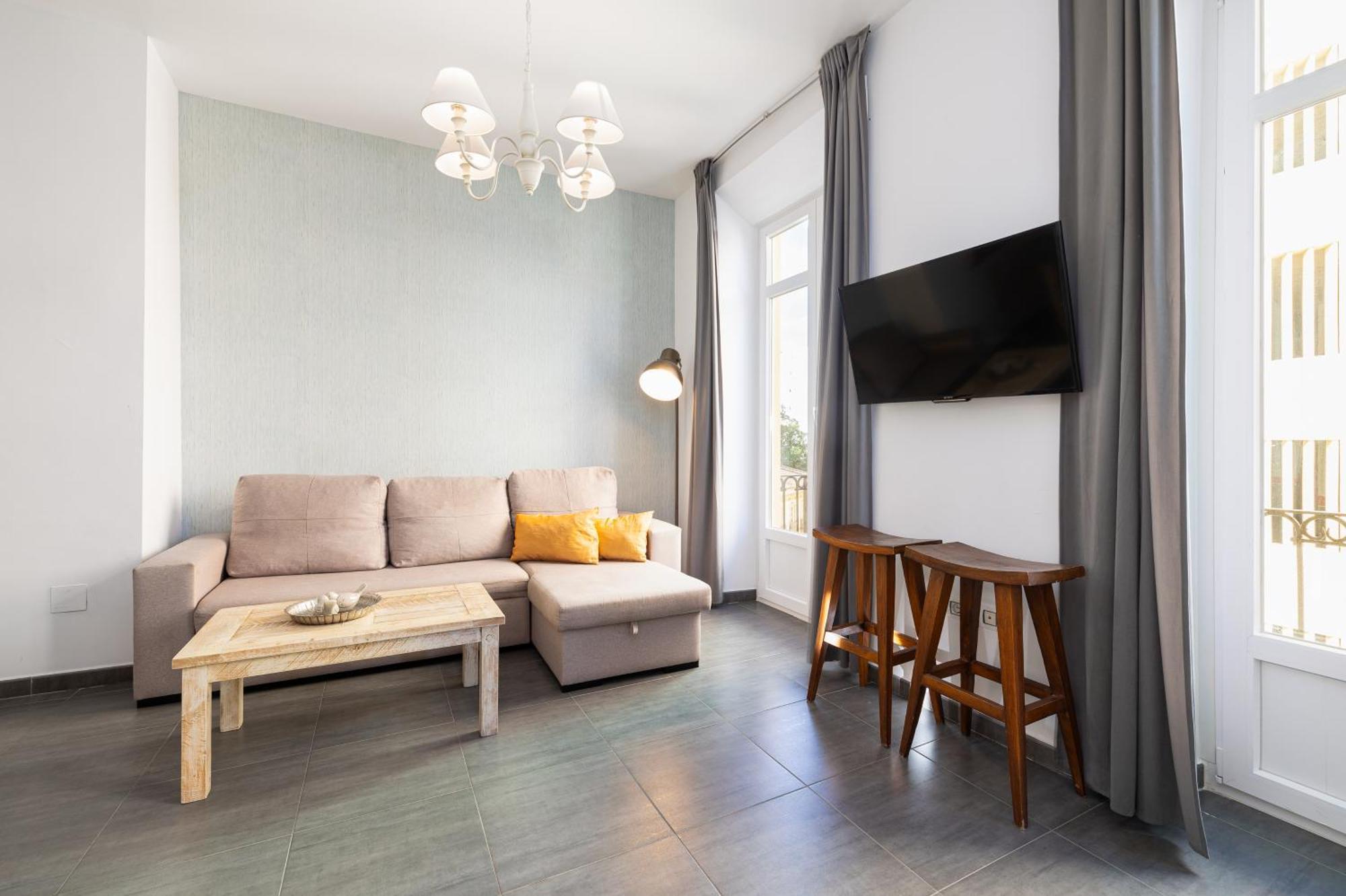 Apartamento Holidays2malaga Dos Aceras In Old Town & High Speed Wifi Málaga