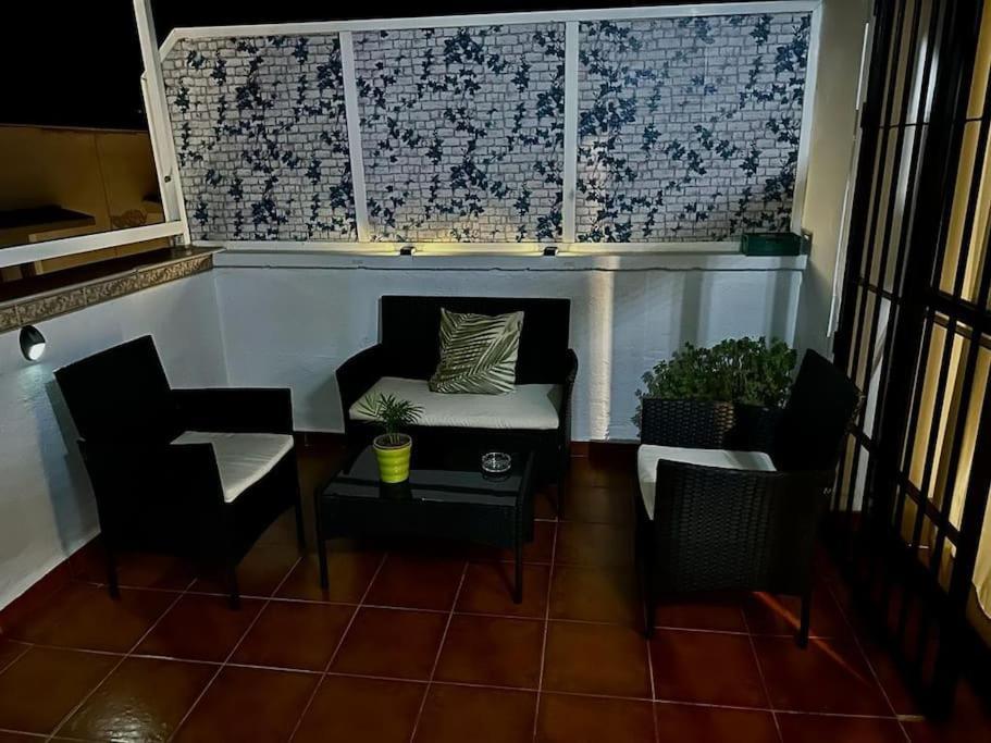El Rincon De Apolo. Atico Con Aparcamiento Gratis. Apartamento Málaga