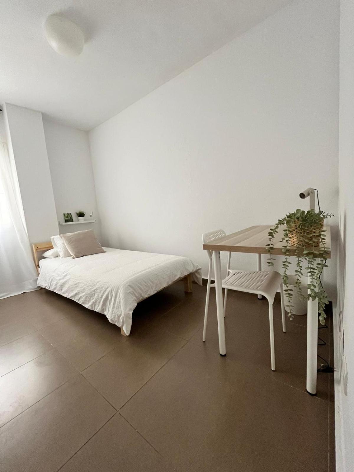 Apartamento Prime Location - Stylish With Free Wifi, Free Parking, Steps From The Historic Center
