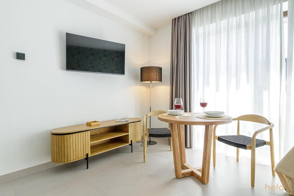 Cervantes Apartahotel