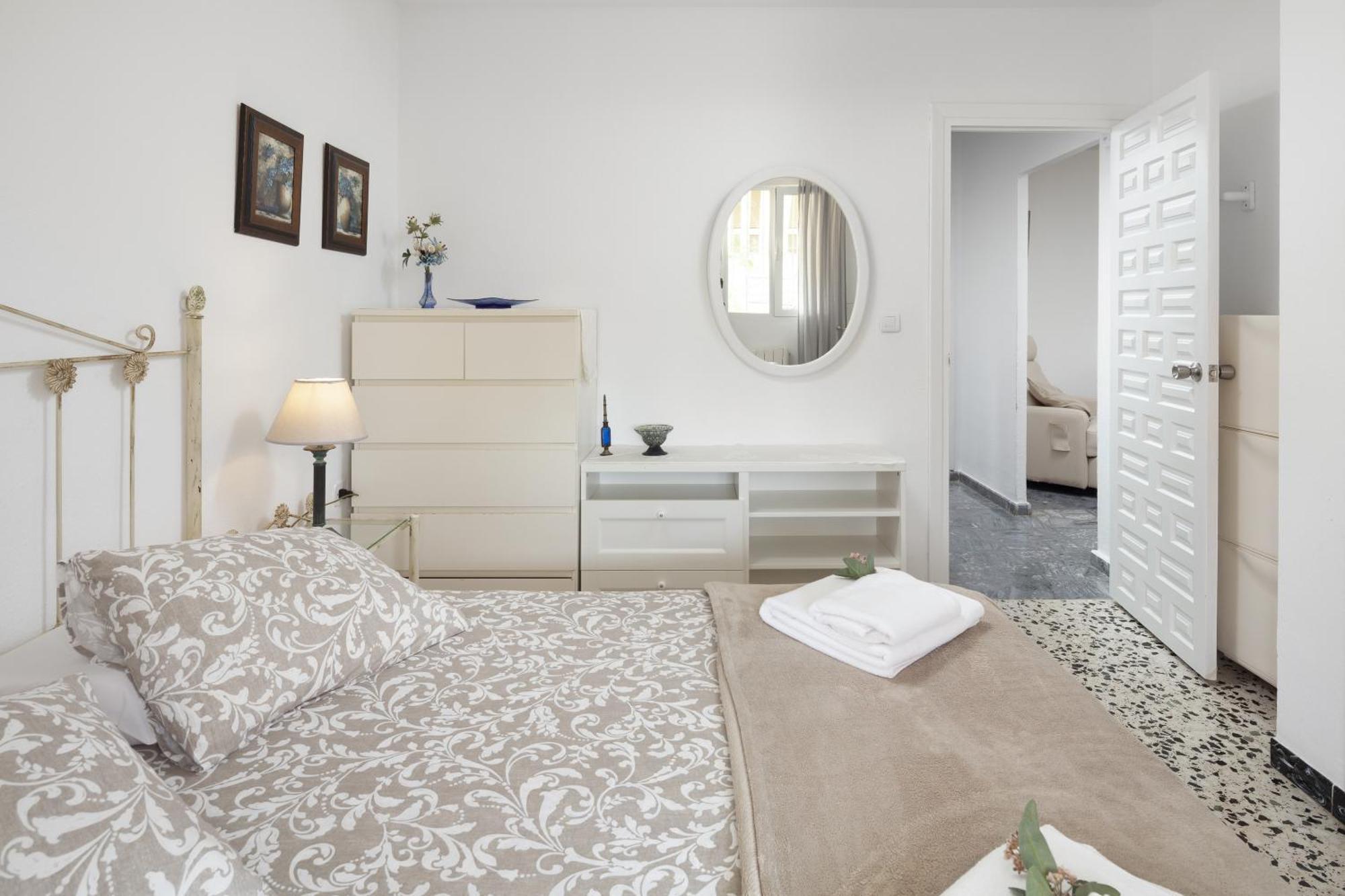 Con Terraza Y Amplio Jardín Privado Apartamento