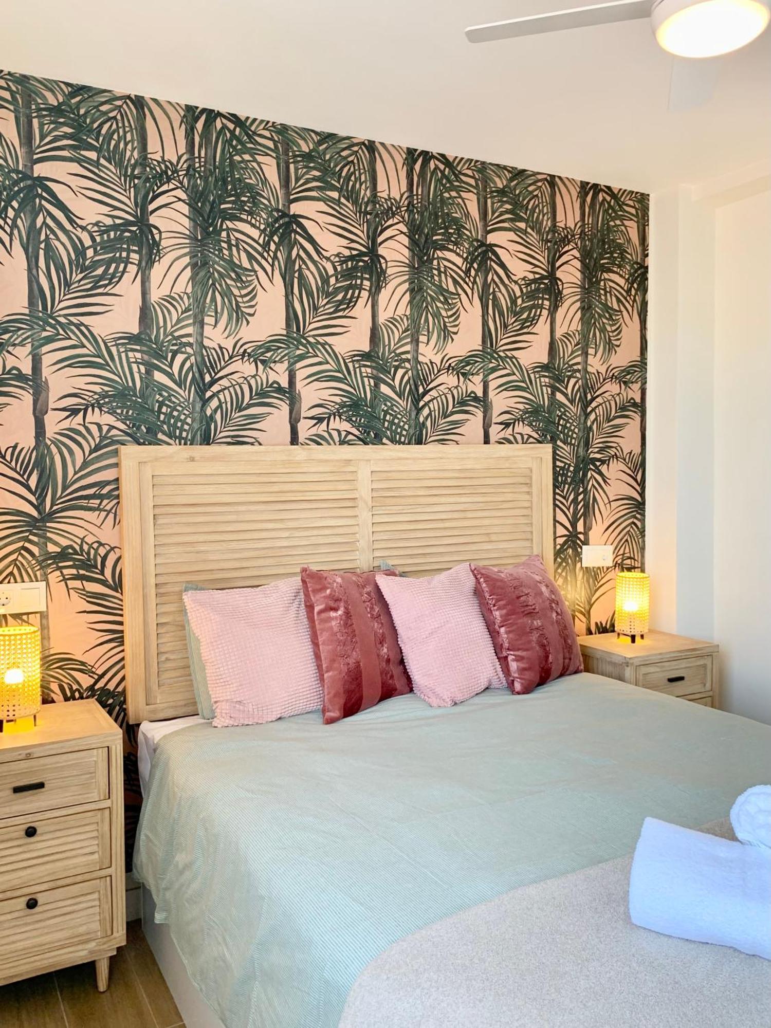 Apartamento Atico Huelin Playa