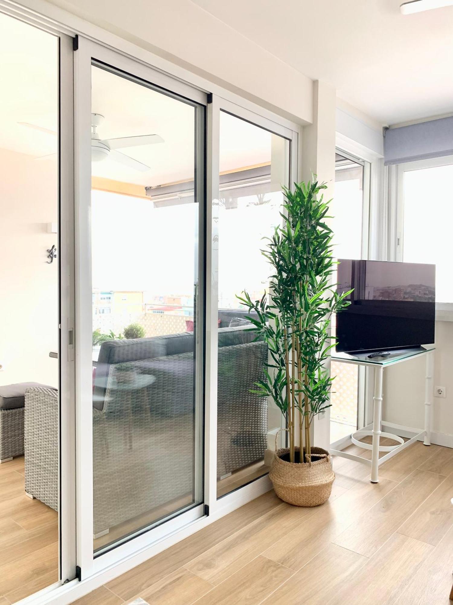 Atico Huelin Playa Apartamento *