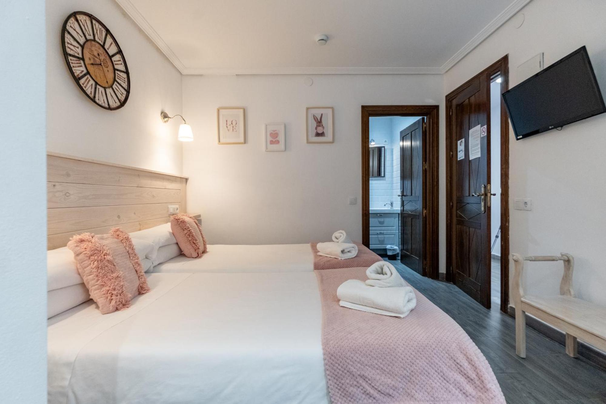 Guest house El Nogal 2*