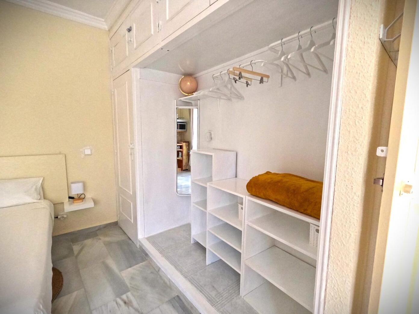 Apartamento Gibralfaro Turistico Cerca De La Playa Málaga