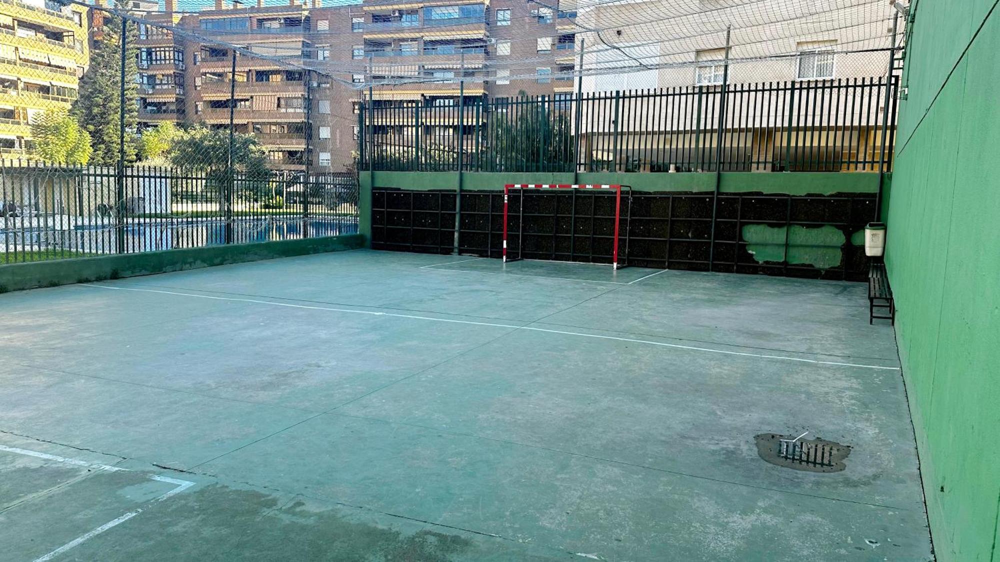 Capital - Zona Oeste: Parking-wifi-piscina *