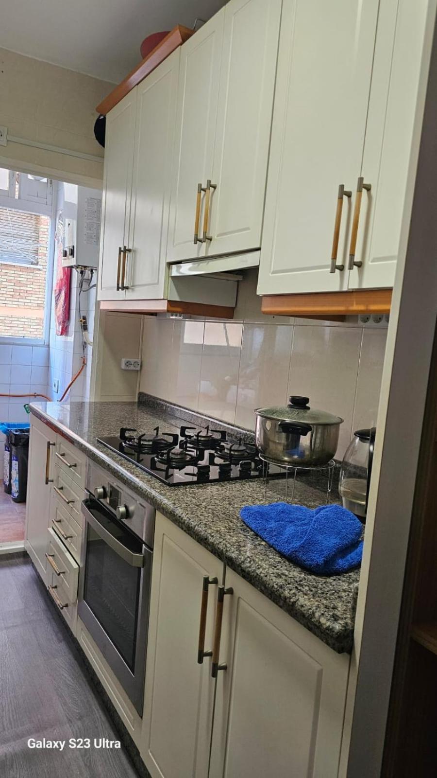 Homestay Privada Centro Cerca Tren Maria Zambrano Y Playa Muy Buena Conexion Wifi *