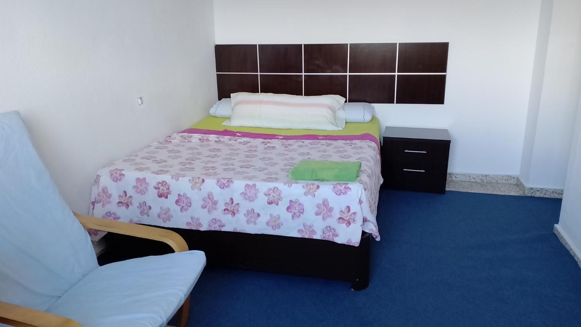 Privada Centro Cerca Tren Maria Zambrano Y Playa Muy Buena Conexion Wifi Malaga